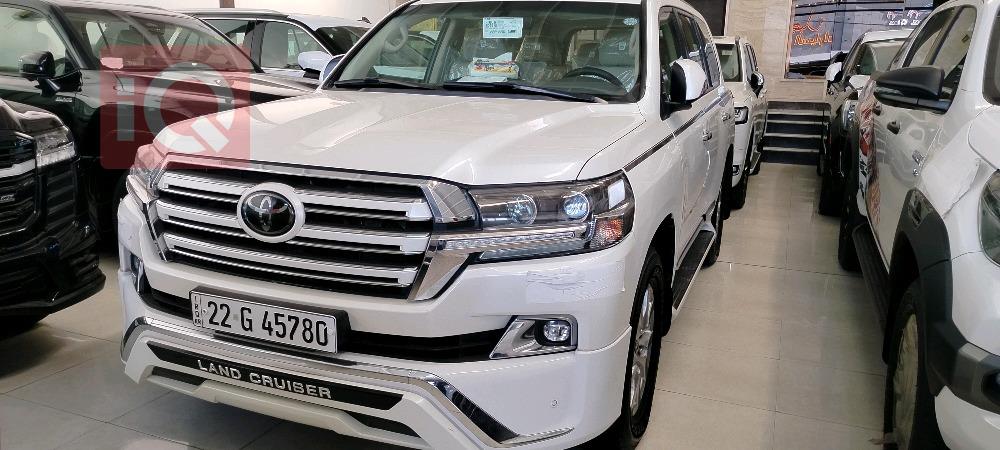 تويوتا لاندكروزر